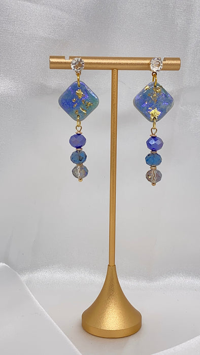 Orecchini Chameleon Nebula