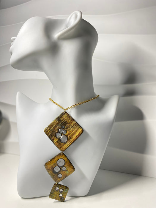 Collana Oltre Radiante